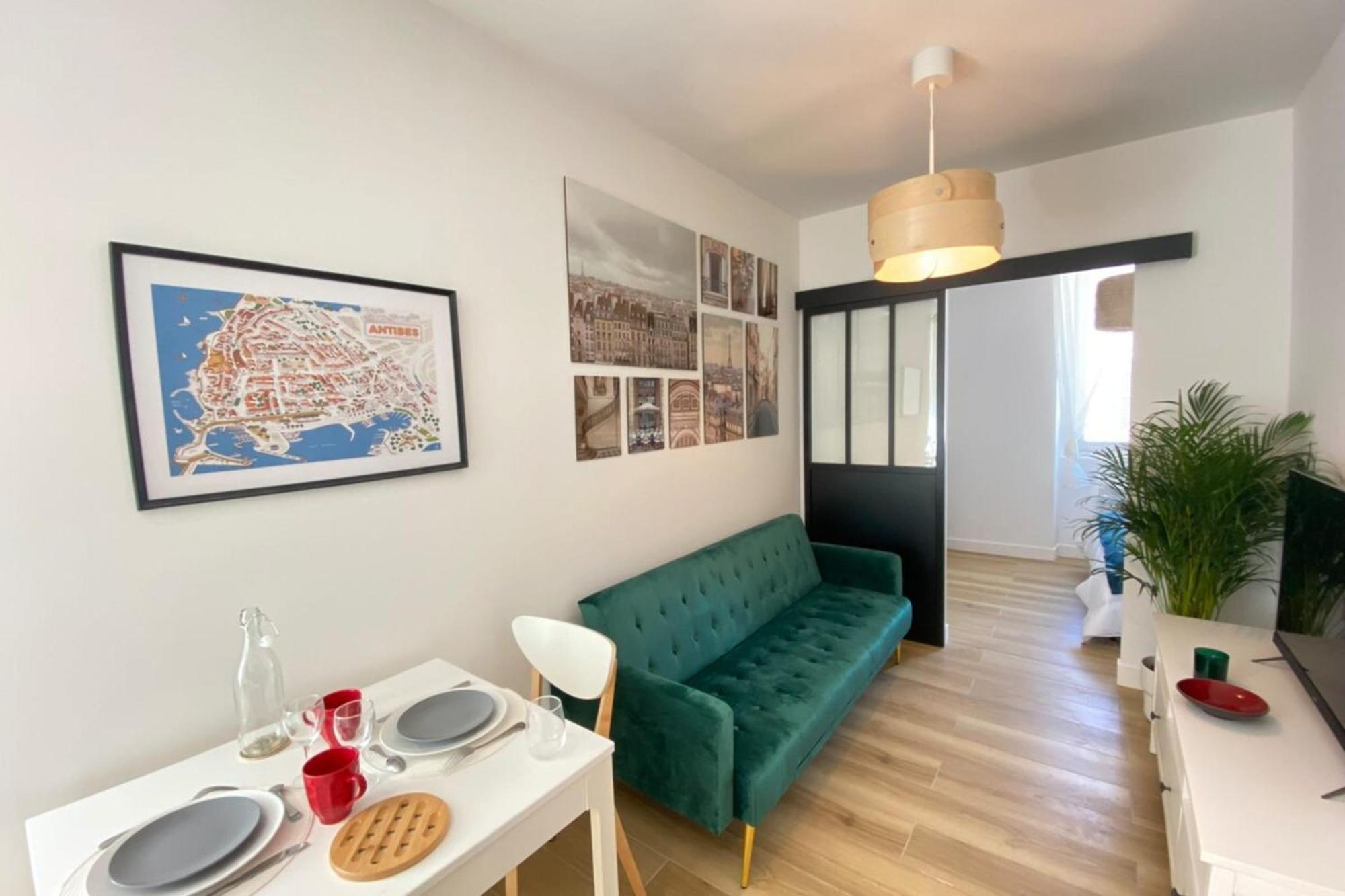 06An - Beautiful Apartment In The Heart Of Old Antibes Exterior foto